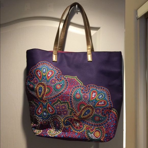 Handbags - 🌷4/$10, Boho purple paisley tote